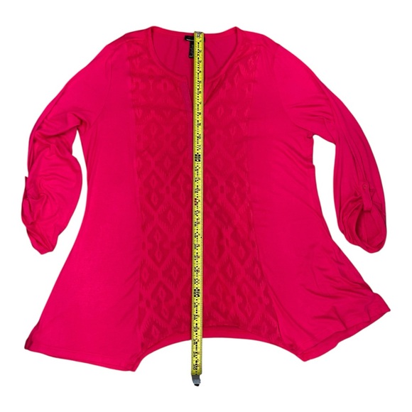Fuchsia Tunic with Subtle Pattern - Picture 6 of 9
